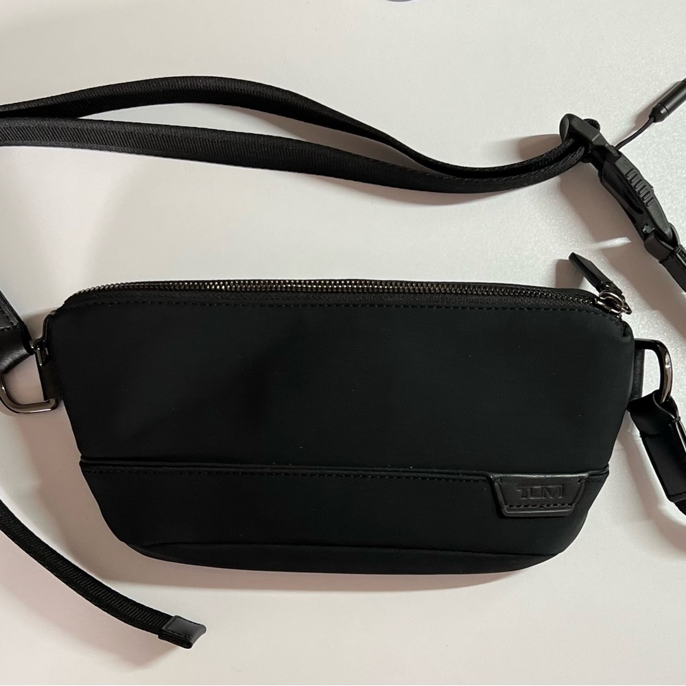 Tumi Unisex Belt/Crossbody Bag